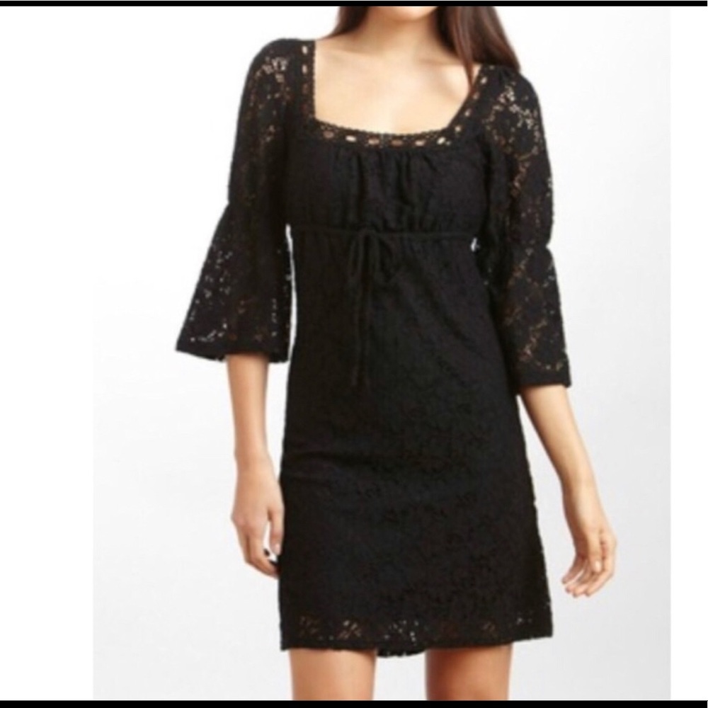 Laundry by Shelli Segal crochet bell sleeve dress